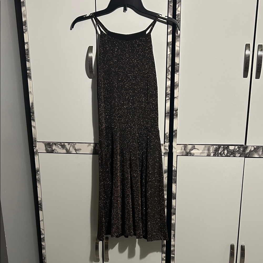 Chic Black w/Gold Glitter Midi Dress